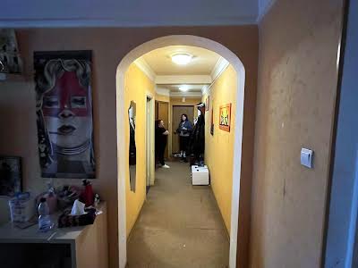 коммерческая по адресу Павла Тычины просп., 9