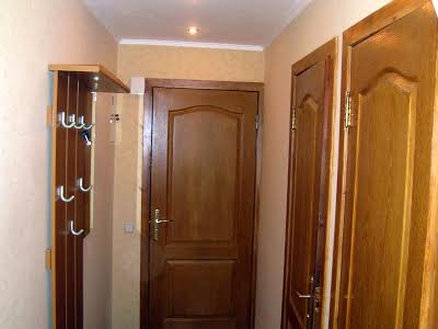 квартира за адресою Раїси Окіпної вул., 7