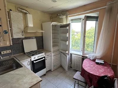 квартира за адресою Авіаконструктора Антонова вул., 12
