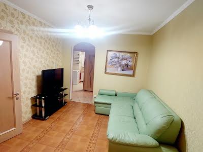 квартира за адресою Прирічна вул., 37