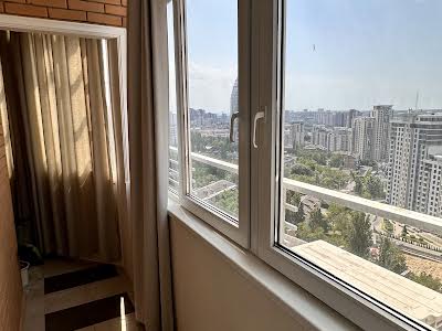 квартира за адресою Євгена Коновальця вул. (Щорса), 32-В