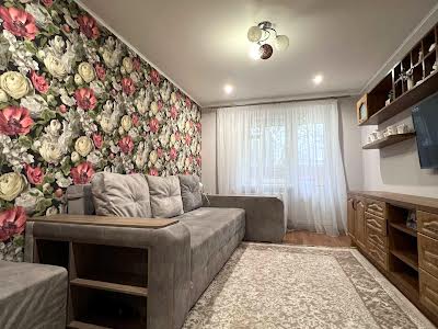квартира по адресу Космонавтов ул., 58/2