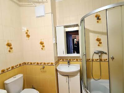квартира за адресою Володимира Наумовича вул. (Антонова-Овсієнка), 4