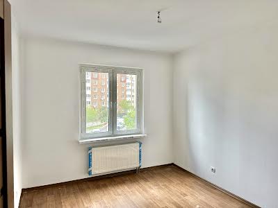 квартира за адресою Милославська вул., 18