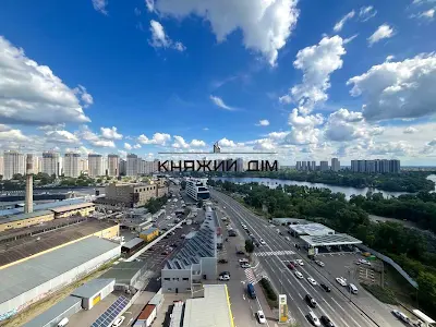 квартира за адресою Дніпровська набережна вул., 17В
