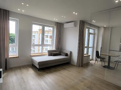 квартира за адресою Пекарська вул., 30