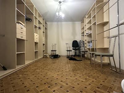 коммерческая по адресу Алексея Вадатурского ул. (Маршала Малиновского), 1/1