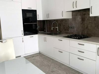 квартира за адресою Михайла Кричевського вул., 11
