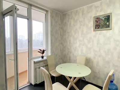 квартира по адресу Ивана Крамского ул., 9