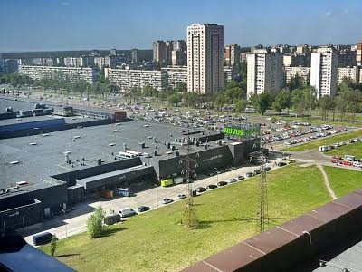 квартира за адресою Родини Крістерів вул., 18/6