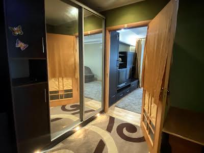 квартира за адресою Вербова, 38