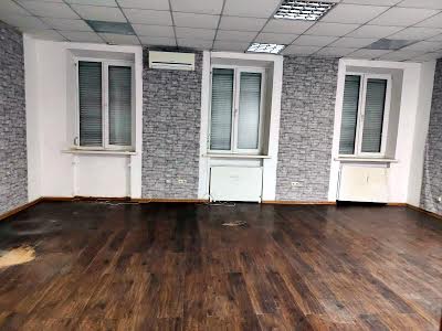 коммерческая по адресу Жилянская ул., 148