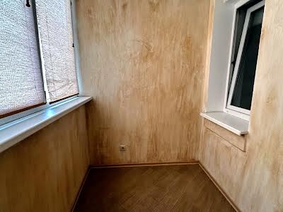 квартира по адресу Драгоманова ул., 31Б