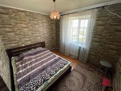 квартира по адресу Квітнева ул., 4а