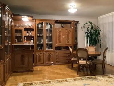 квартира за адресою Біличанська вул., 5