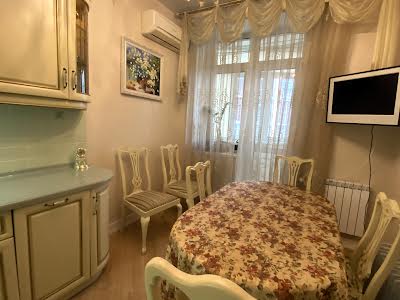 квартира за адресою Євгена Коновальця вул. (Щорса), 32-Г