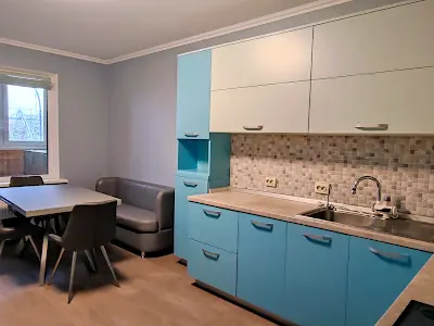 квартира за адресою Академіка Глушкова просп., 9е