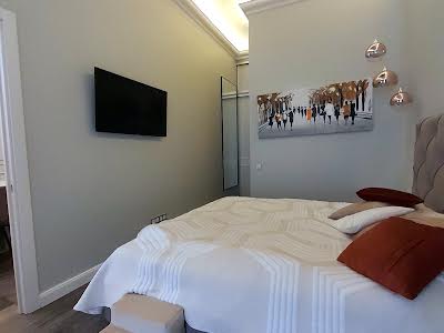 квартира за адресою Шота Руставелі вул., 24