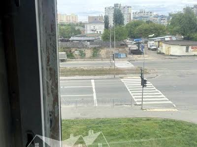 квартира за адресою Автозаводська вул., 93