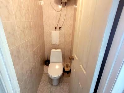 квартира за адресою Дніпровська вул., 5