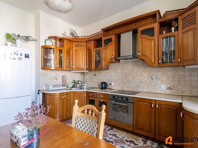 квартира по адресу Урловская ул., 16/37