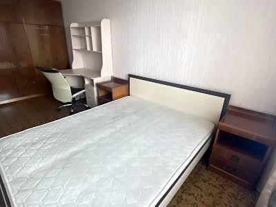 квартира за адресою Академіка Глушкова просп., 43