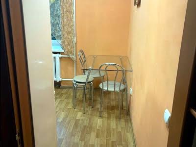 квартира по адресу Радистов ул., 2