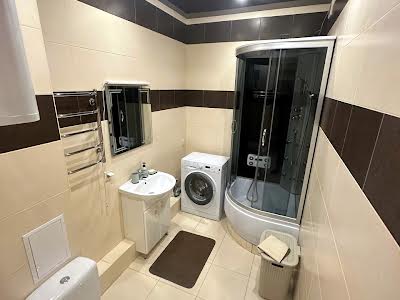 квартира за адресою Феодосійська вул., 1