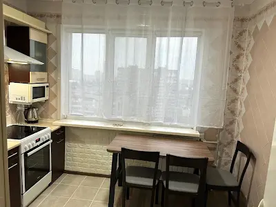 квартира за адресою Озерна вул., 6