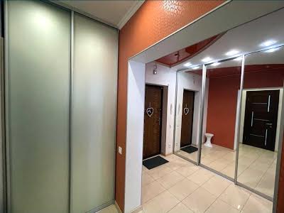 квартира за адресою Середньофонтанська вул., 30