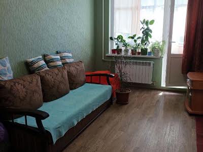 квартира за адресою Гвардейцев Широнинцев, 21Б