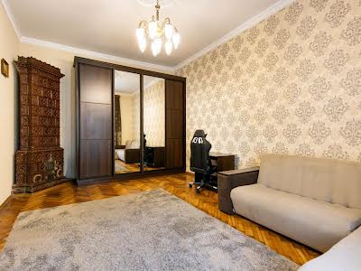 квартира за адресою Пекарська вул., 35