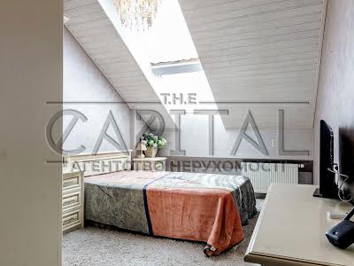квартира за адресою Регенераторна вул., 4