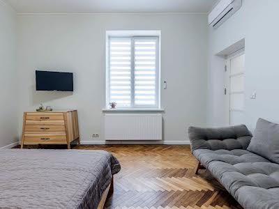 квартира по адресу Святого Теодора пл., 5
