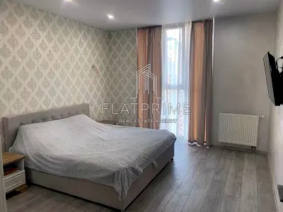 квартира за адресою Сім'ї Кульженків вул. (Петра Дегтяренка), 37
