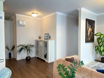 квартира за адресою Центральна вул., 19