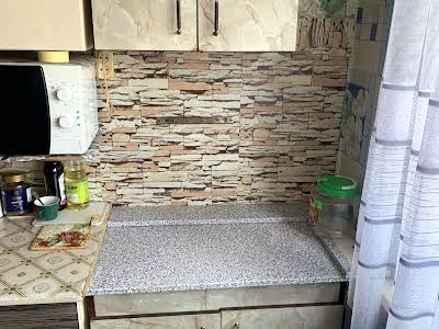 кімната за адресою Івана Микитенка вул., 9Б