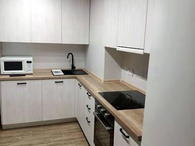 квартира за адресою Ревуцького вул., 54
