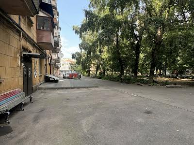 квартира по адресу Дмитрия Яворницкого просп. (Карла Маркса), 90
