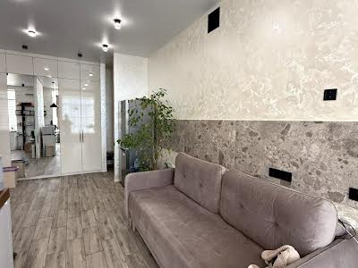 квартира за адресою Миру просп., 2к