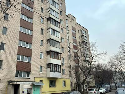 квартира за адресою Автозаводська вул., 7б