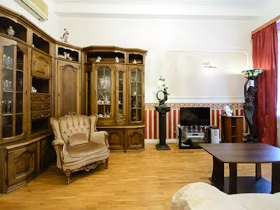 квартира за адресою Банкова вул., 3