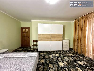 квартира за адресою Старонаводницька вул., 4-В