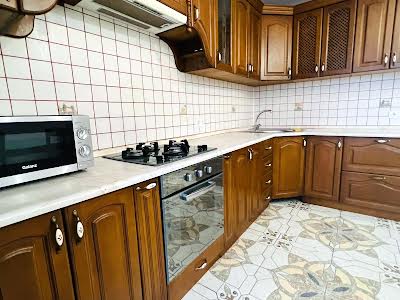 квартира за адресою Вербицького вул., 5