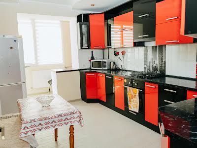 квартира за адресою Довга вул., 20в
