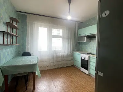 квартира за адресою Лариси Руденко вул., 21