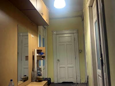 квартира за адресою Конопницької М., 10