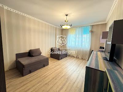 квартира за адресою Виставкова, 10