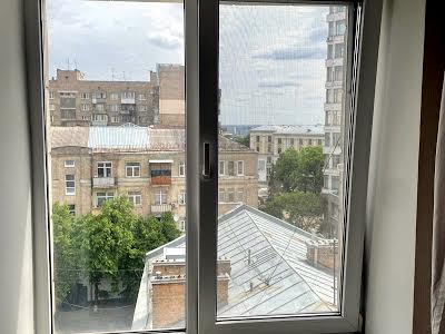 квартира за адресою Бутишів пров. (Андрія Іванова вул.), 17
