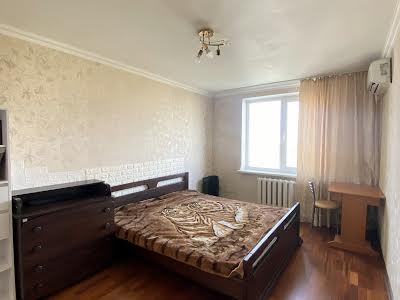 квартира за адресою Амвросія Бучми бульв., 8